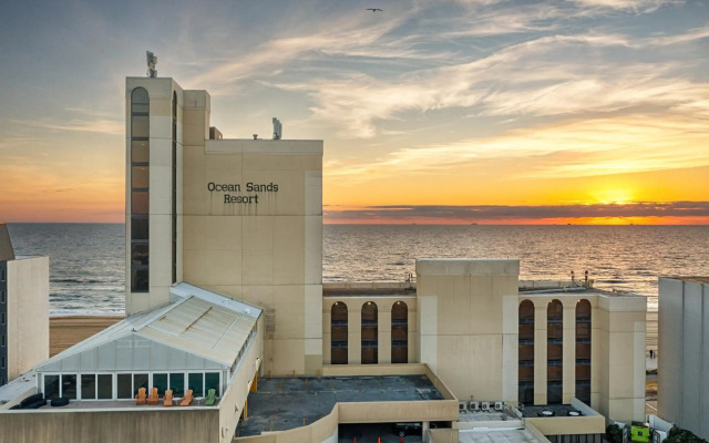 Ocean Sands Resort, Oceanfront, Virginia Beach by Vacatia