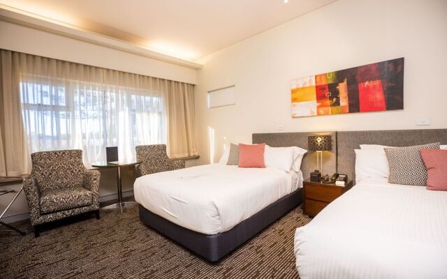 Colmslie Hotel Suites & Conference Centre