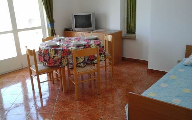 Cosmic Gate Apartments - Adults Only