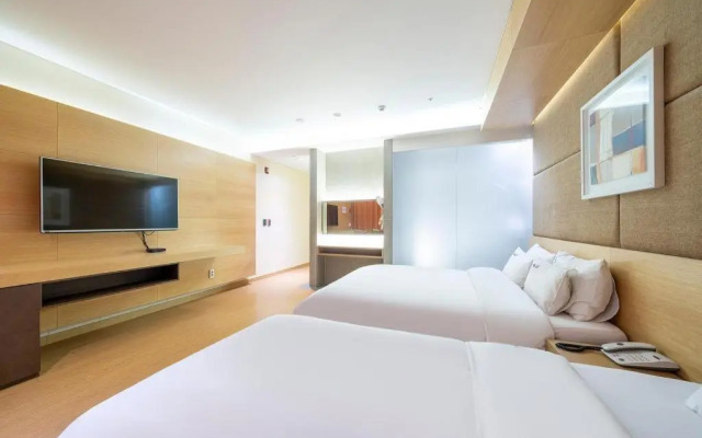 Business Design Hotel LUV