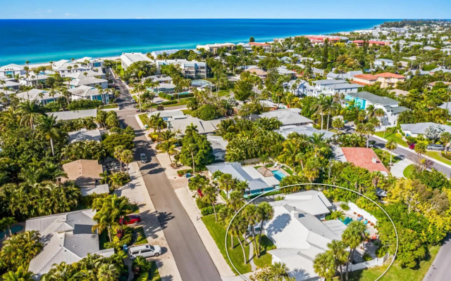 Happy Place - 210 - 55th