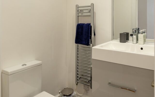 Remarkable 1-bed Apartment in Lytham Saint Annes