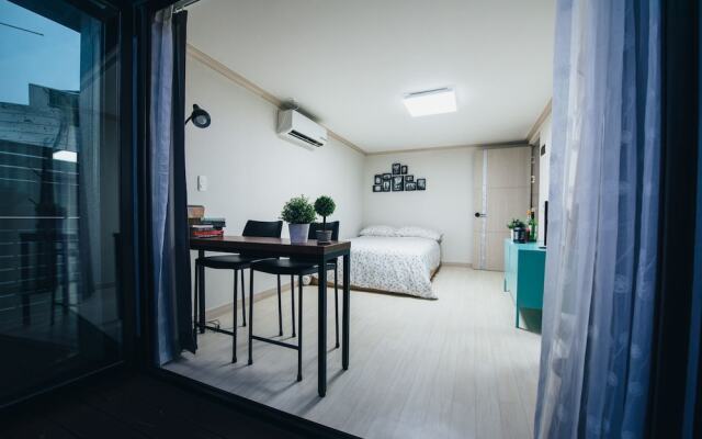 19th st. Guest House