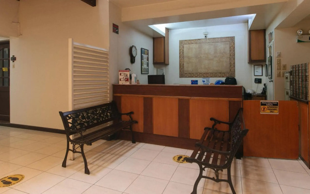 El Rico Suites