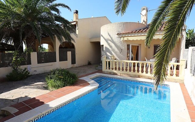 House Fumadell Deltebre