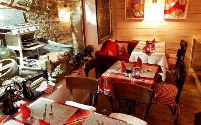 Chambres touristiques La Cour Des Hôtes