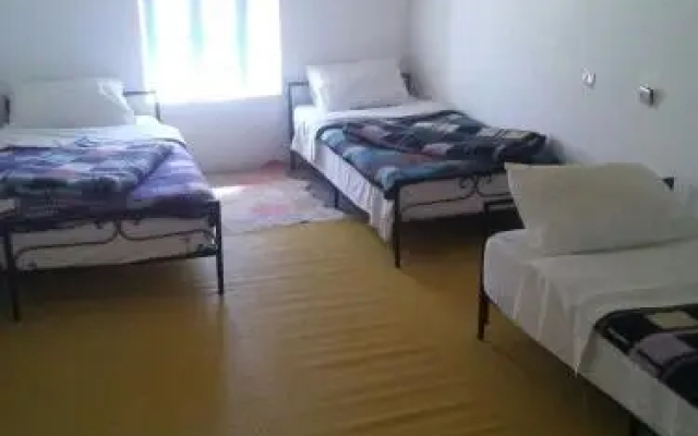 Hiking Nomads Hostel