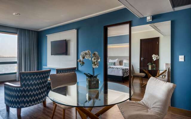Comfort Suites Vitoria