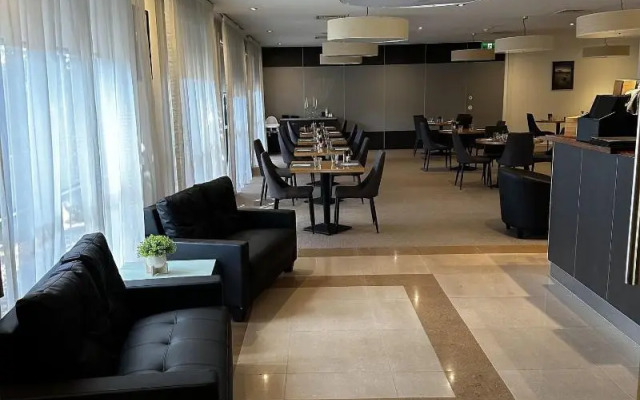 Bairnsdale International