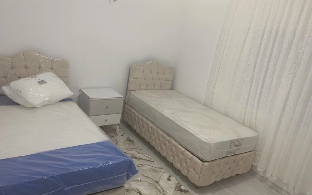 Aslan Apartments