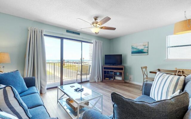 Beach View 3br/2ba W/pools Sleeps 8