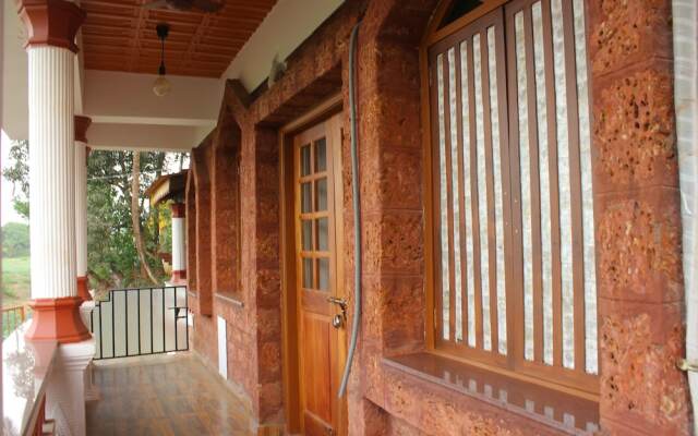 OYO 8596 Farm Stay 2 BHK Villa Near Calangute