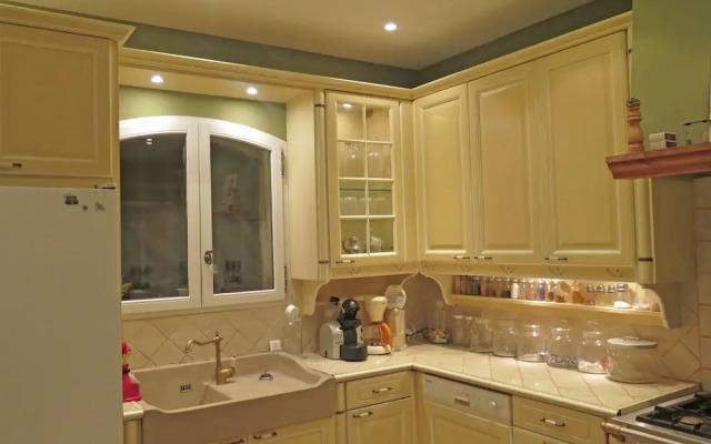 Plush Villa in Cavalaire-sur-Mer with Private Pool