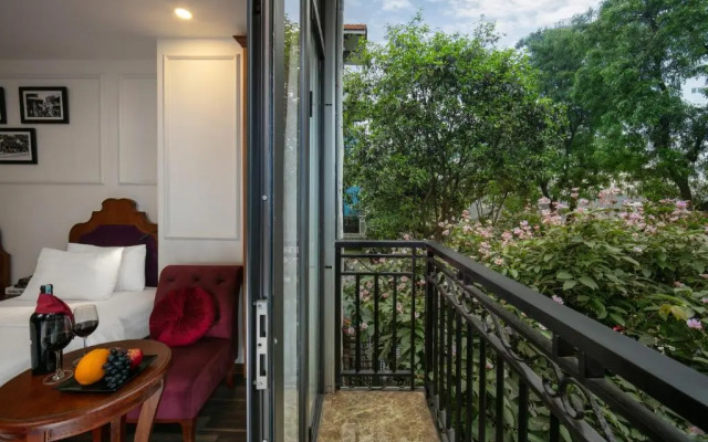 Vision Premier Hotel & Spa