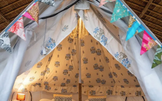 Tuk Tuk Gilhari Noida