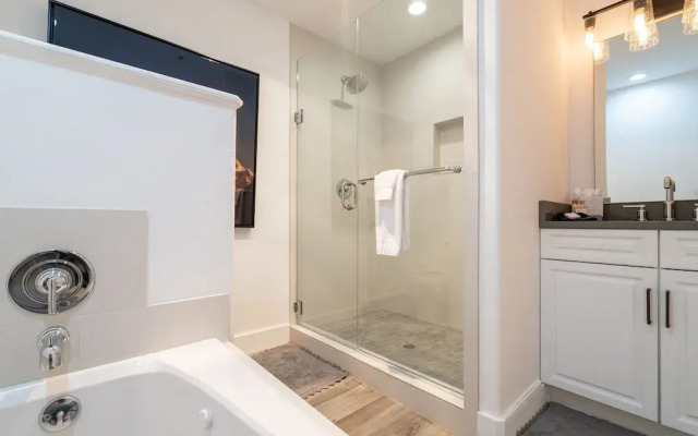 Bear Creek Lodge 207 2 Bedroom Condo by Alpine Lodging Telluride