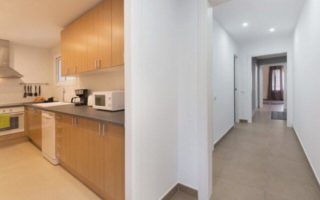 Cosy & Modern 4bdr in Central Eixample