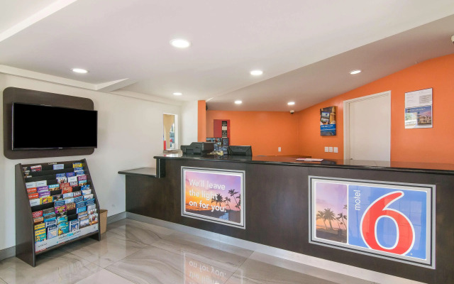 Motel 6 South El Monte, CA - Los Angeles