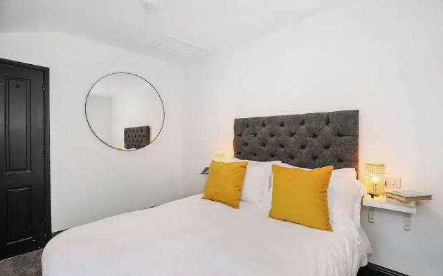 TYME Suites on Kingsway