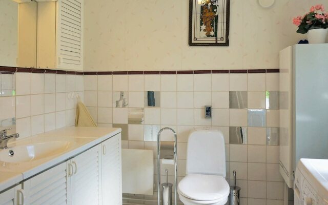 4 Person Holiday Home in Sjuntorp