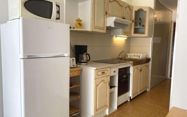 Appartement Balaruc-les-Bains, 1 pièce, 2 personnes - FR-1-553-52