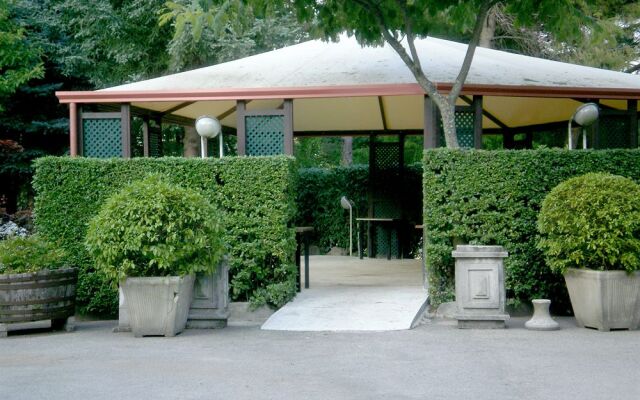Green Park Hotel