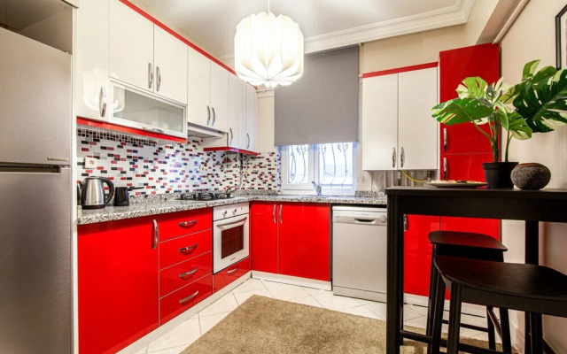 Central and Convenient Flat in Sisli