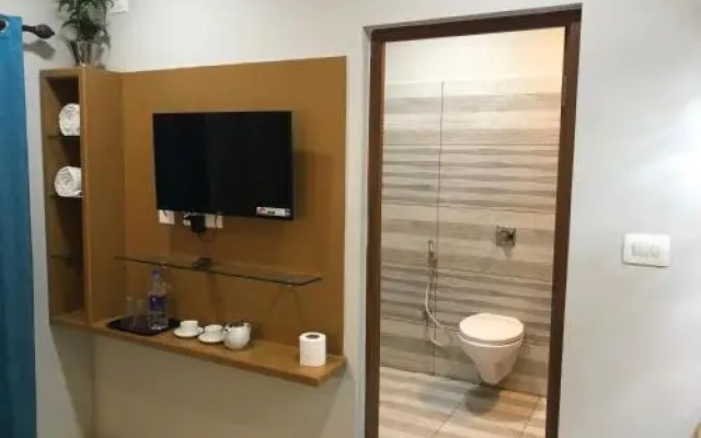 MehaKira Holiday Inn