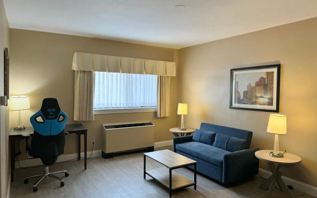 The Boston Hotel