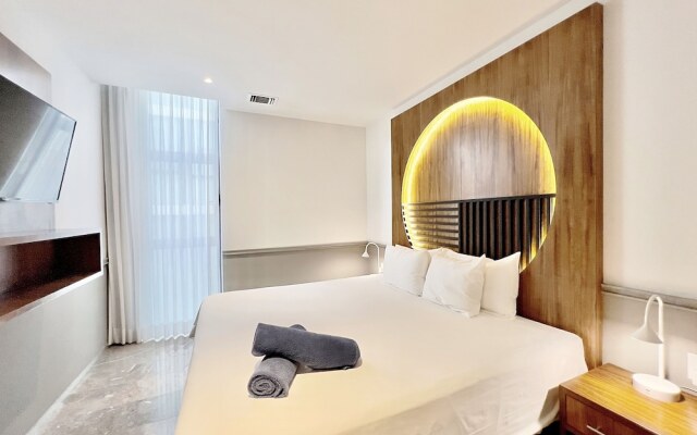 Centric condo by Casago