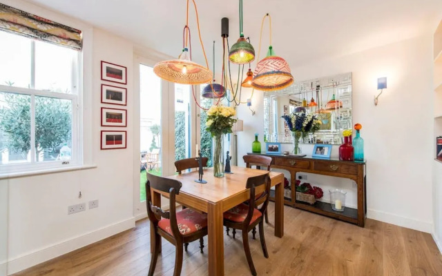 Colourful 3 Bed Notting Hill With A C