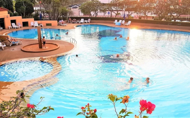 2-bed Sea View - Jomtien Beach - Sleeps 4