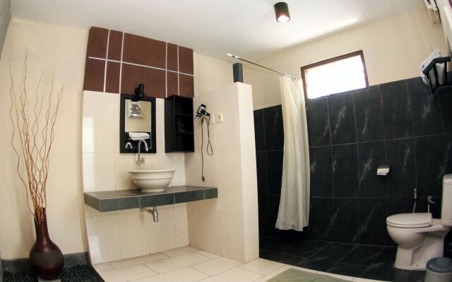 Puri Chorus Hotel