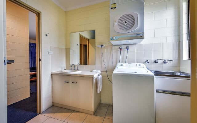 Allambi Holiday Apartments