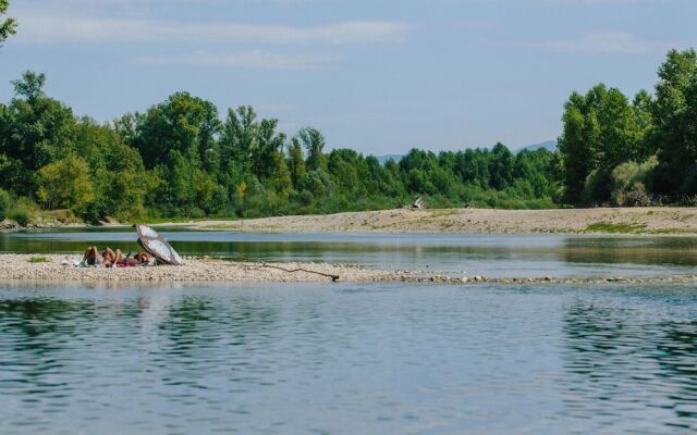 Camping les Plages de l'Ain