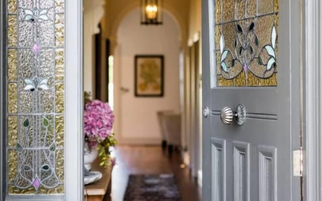 Live in Federation Style Luxury With Stunning Views