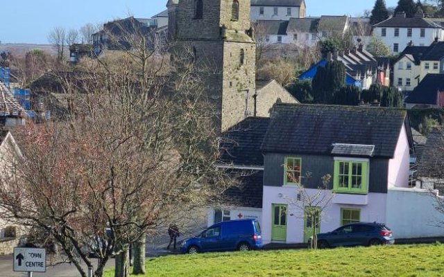 Kinsale town cosy home 2 min walk to town center