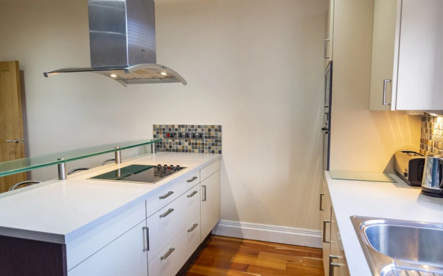 Luxury Apt No 1 - Two Bed Apartment