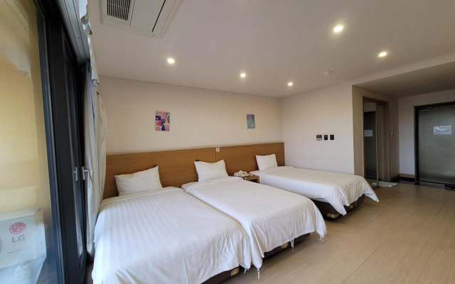 Bk Hotel Jeju