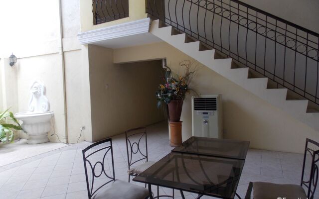 The Suites at Calle Nueva