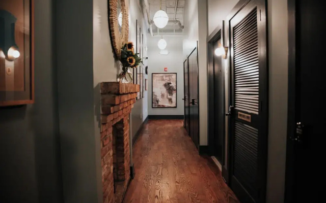 The Woodward Hotel