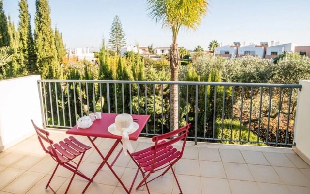 Three-bed Portim o Townhouse by Ideal Homes