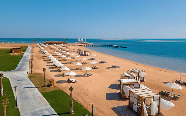 Rixos Premium Magawish Suites and Villas