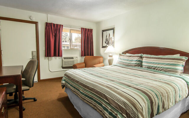 Rodeway Inn & Suites