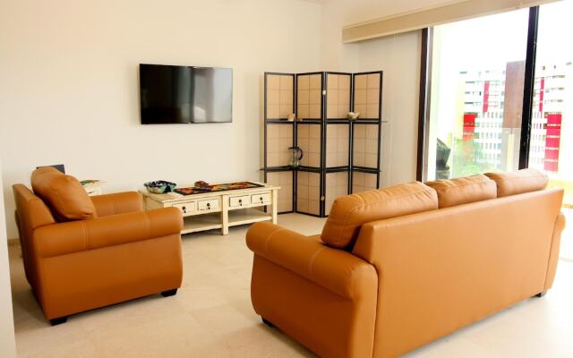 Delta I 601 Alamar Apartment Apts