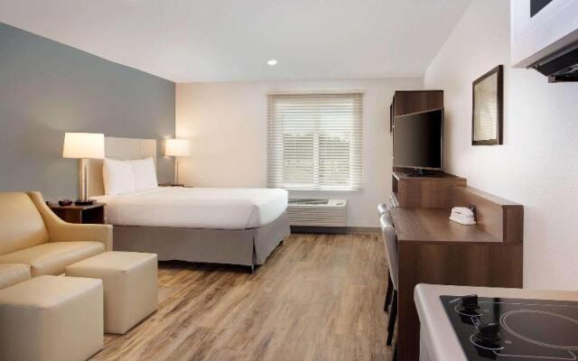 WoodSpring Suites West Melbourne I-95