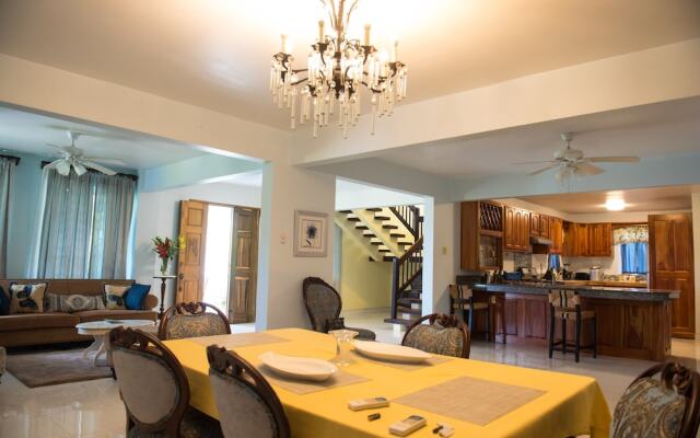 Blue Lotus Villa
