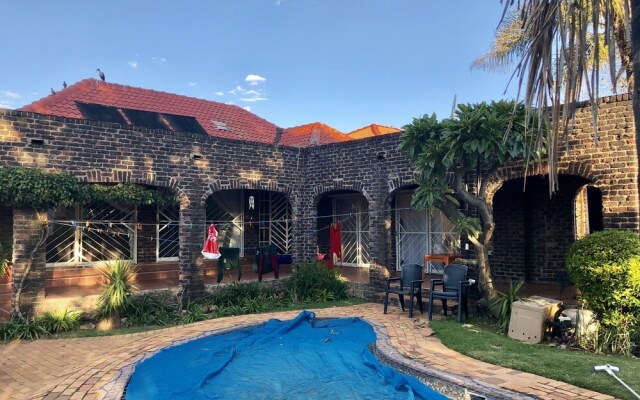 Dossa Guest House