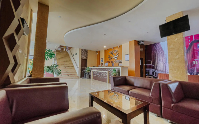 Spencer Green Hotel
