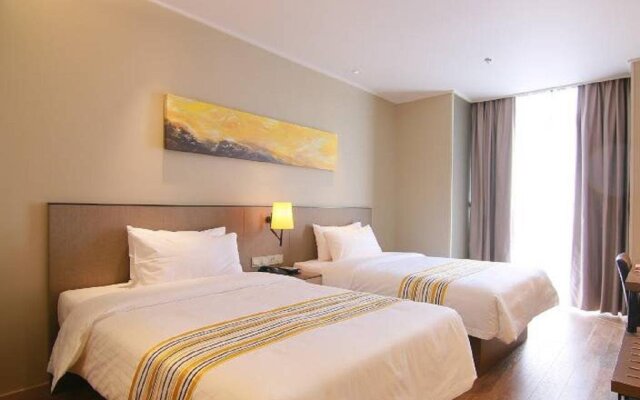 Home Inn Plus Kunshan Qianjin West Road Hongqiao